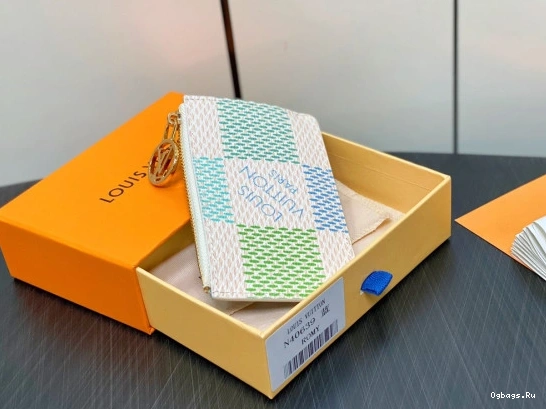 VUITTON LOUIS Holder-12*8*0.8cm Romy Card 0402